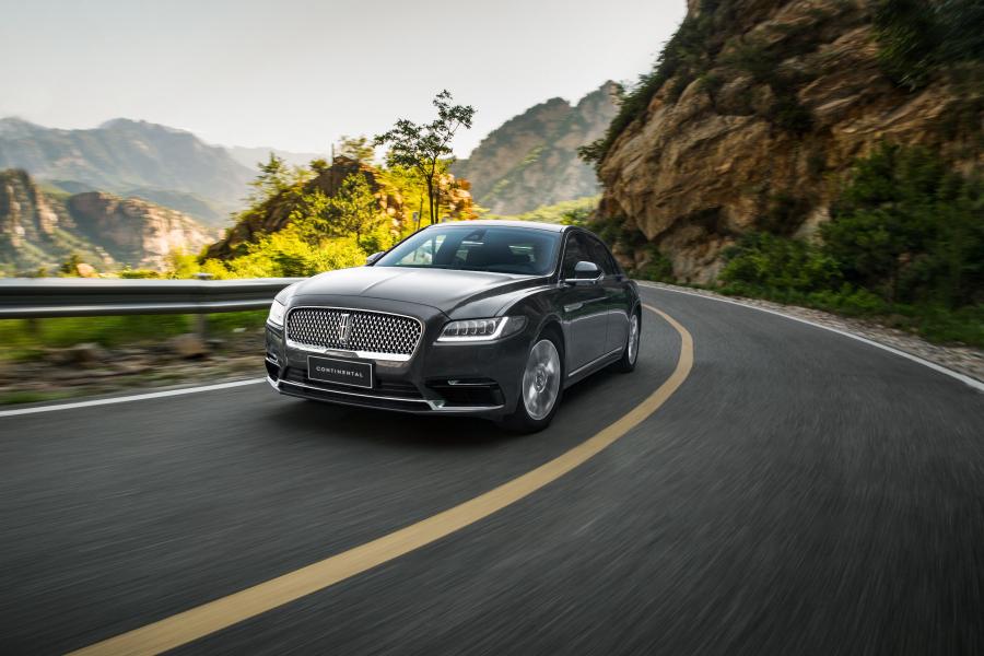  Lincoln Continental 3.0T AWD 2016 года  (CN) (фото 36 из 40)